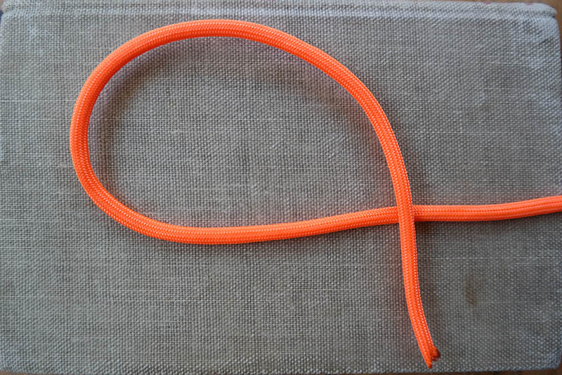 Illustration for article titled Knot Tying Process Images
